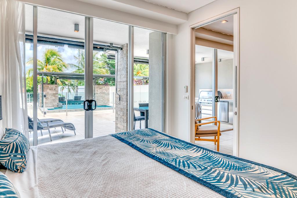 Coconut Grove Apartments image 3