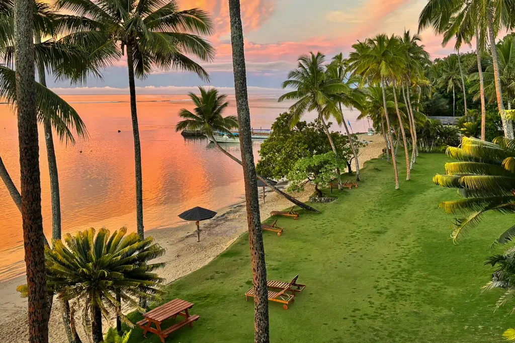 Warwick Fiji image 7