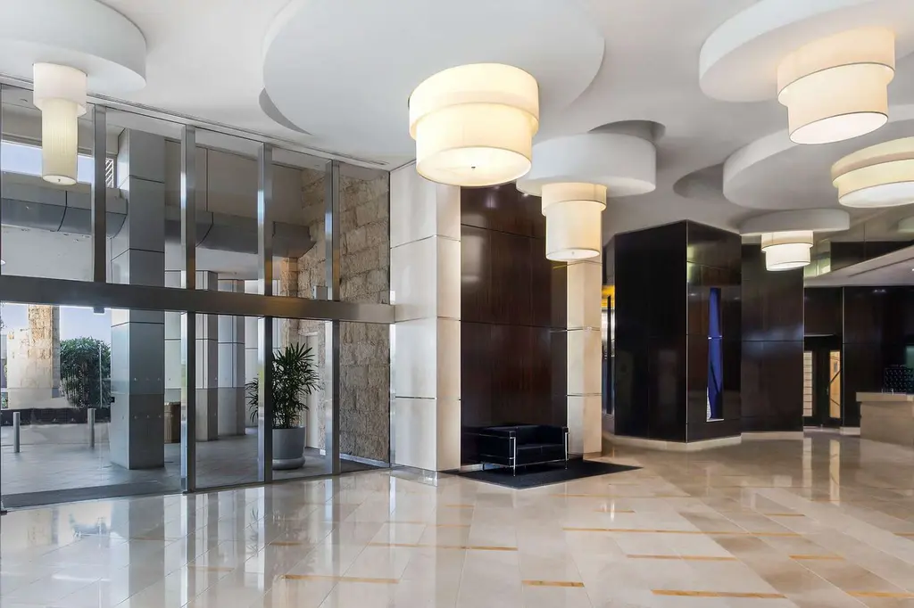 Mantra Towers of Chevron Surfers Paradise image 13
