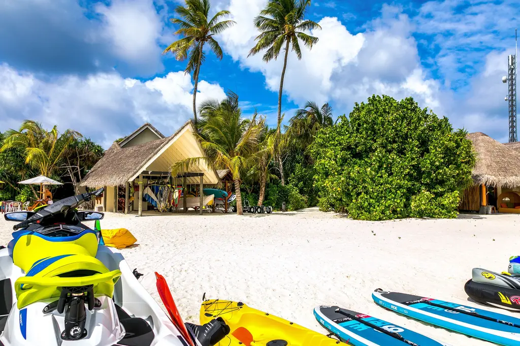 Dhigufaru Island Resort image 15