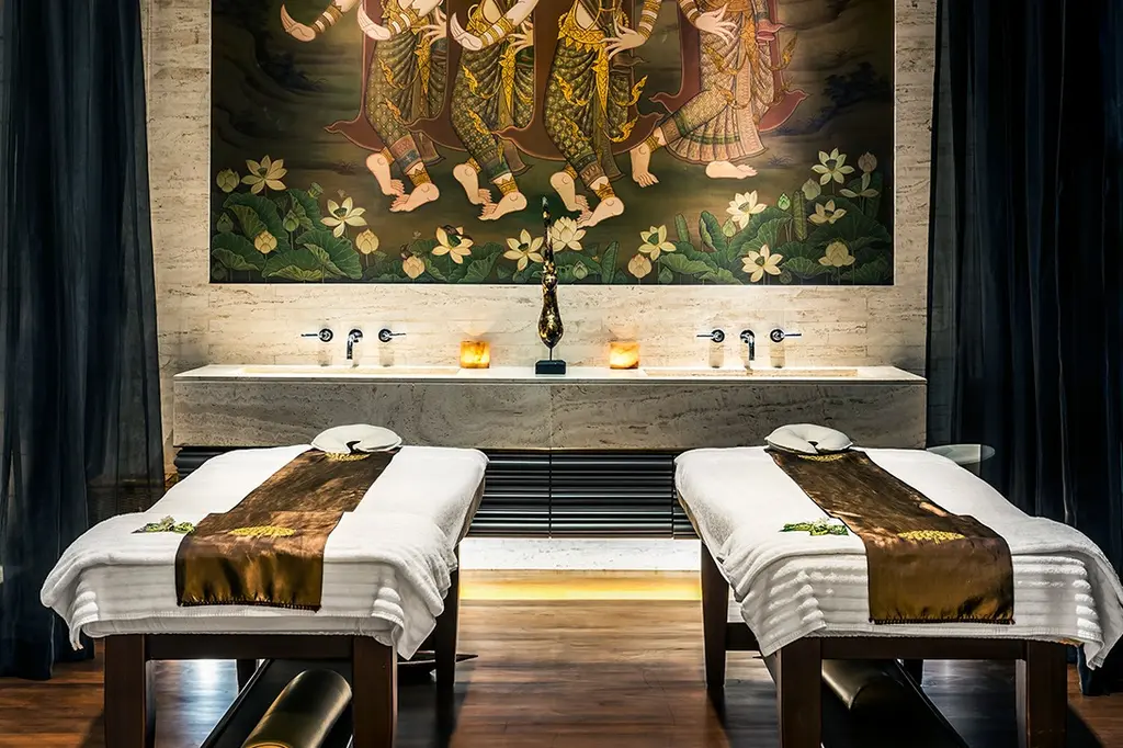 Pullman Bangkok King Power image 12