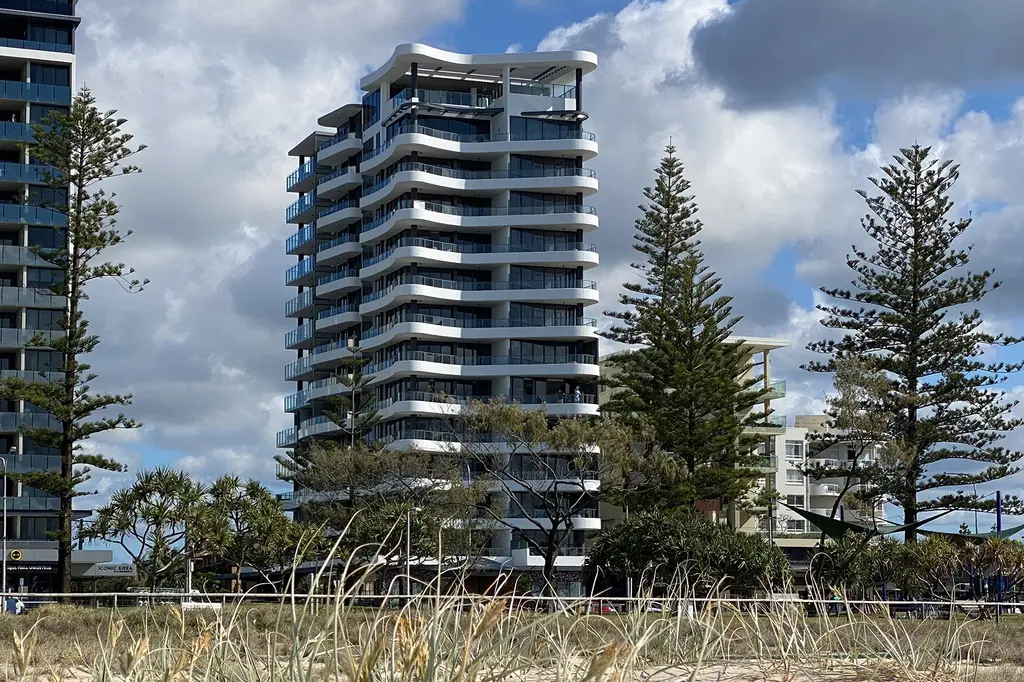 X Kirra Apartments image 2
