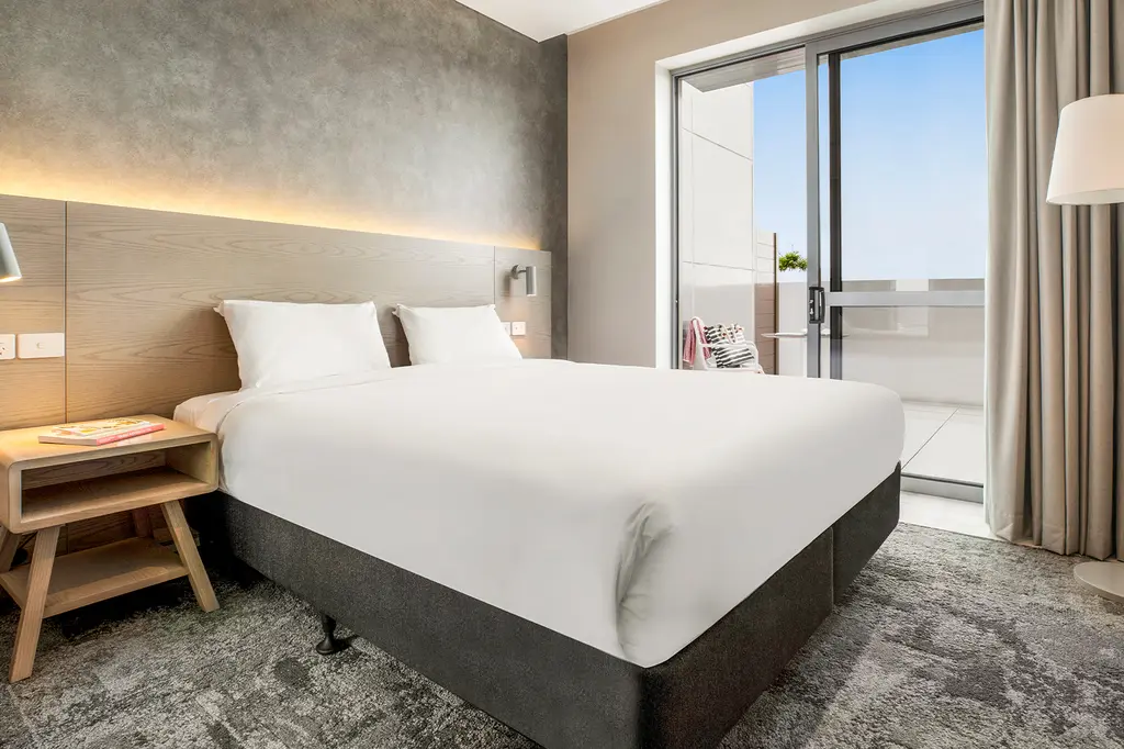 Holiday Inn & Suites Sunshine Coast image 3