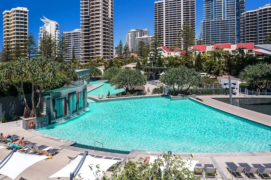 Q1 Resort & Spa image 2