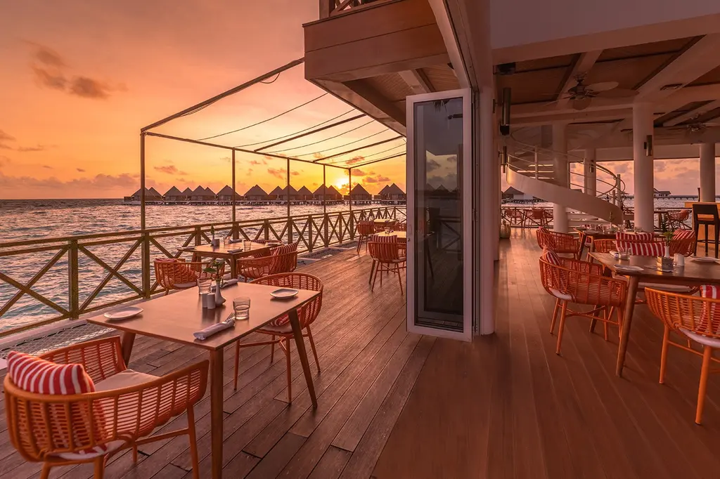 Mercure Maldives Kooddoo Resort image 13