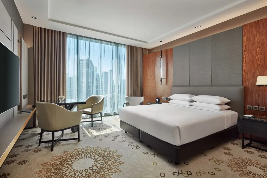 Hyatt Regency Bangkok Sukhumvit image 3