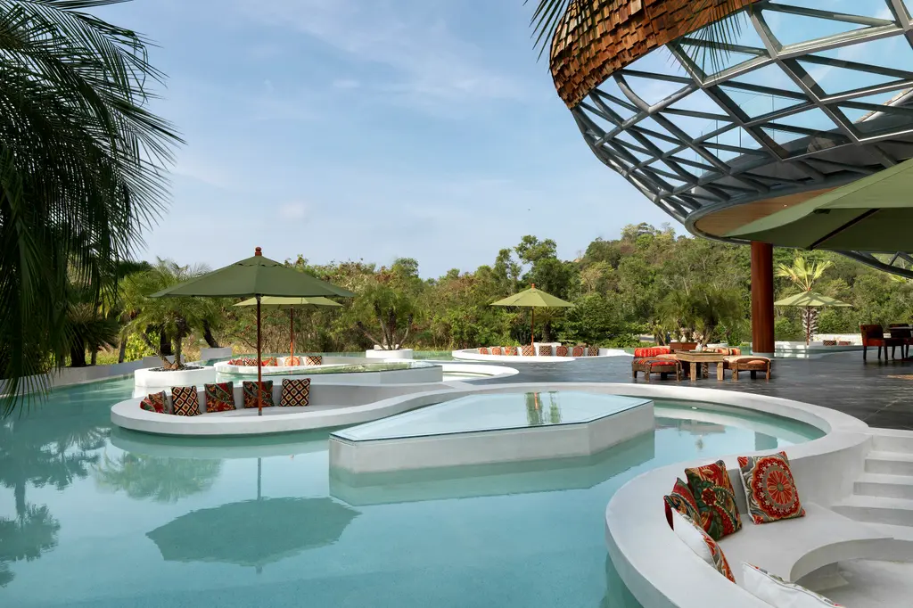 Wyndham Grand Nai Harn Beach Phuket image 8