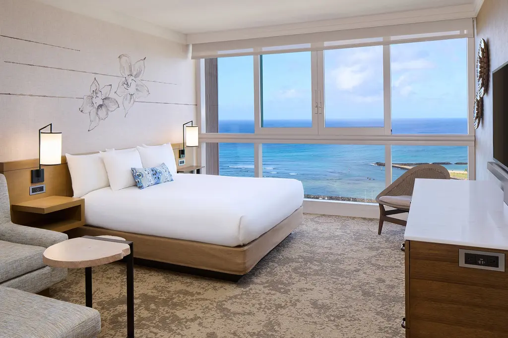 Prince Waikiki image 3