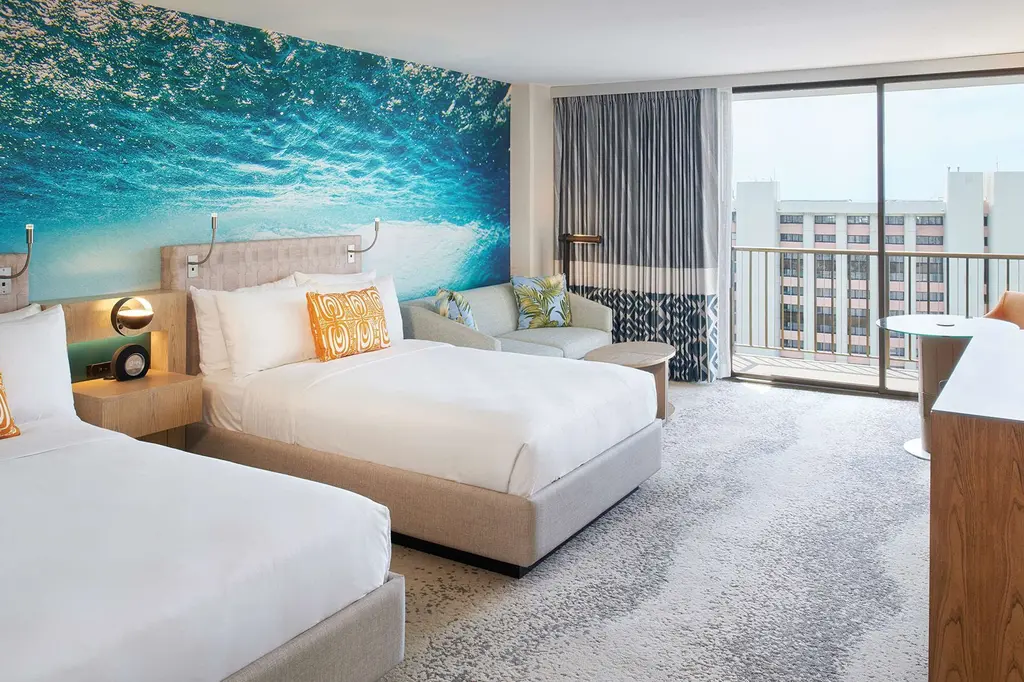OUTRIGGER Waikiki Beachcomber Hotel image 9