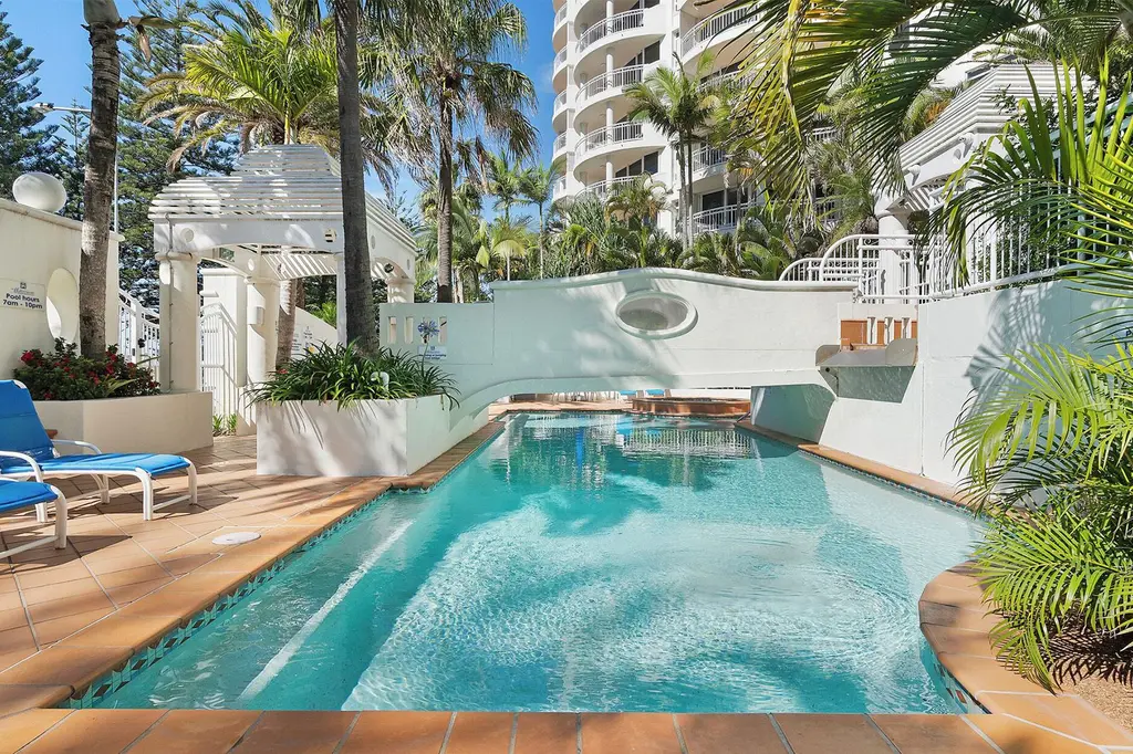 ULTIQA Burleigh Mediterranean Resort image 4