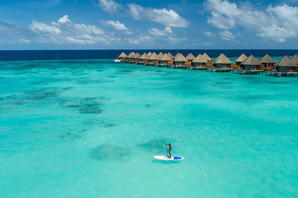 Mercure Maldives Kooddoo Resort image 2