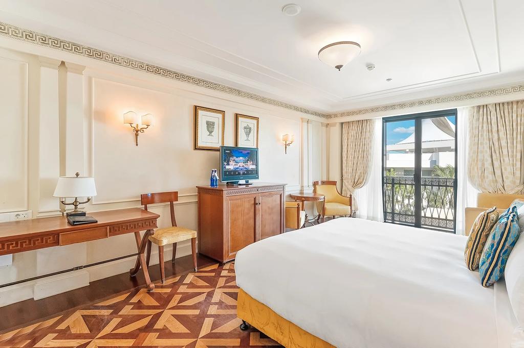 Imperial Hotel Gold Coast image 3