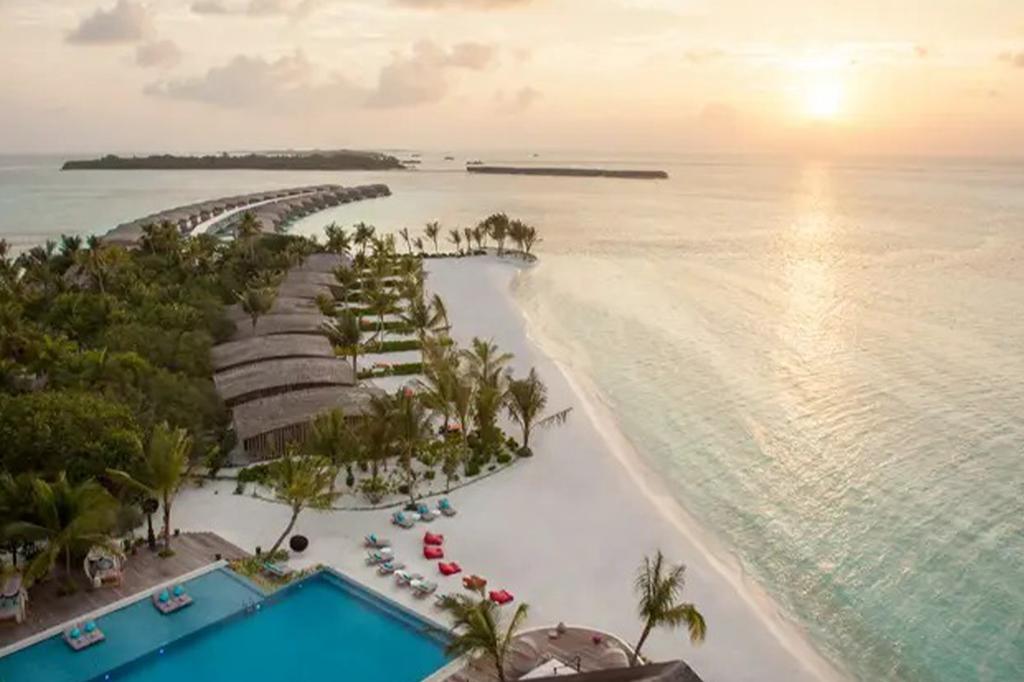 Club Med Finolhu Villas image 10