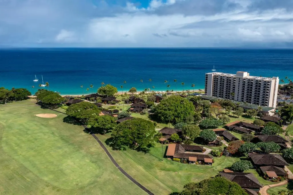 Royal Lahaina Resort & Bungalows image 2