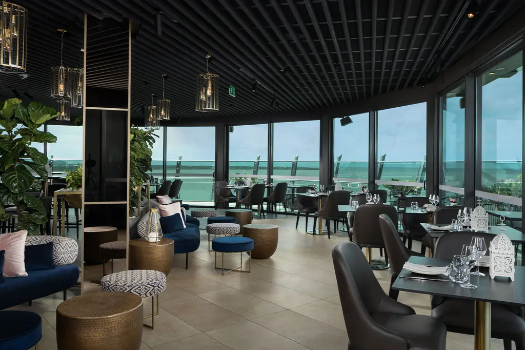 Crystalbrook Riley image 5