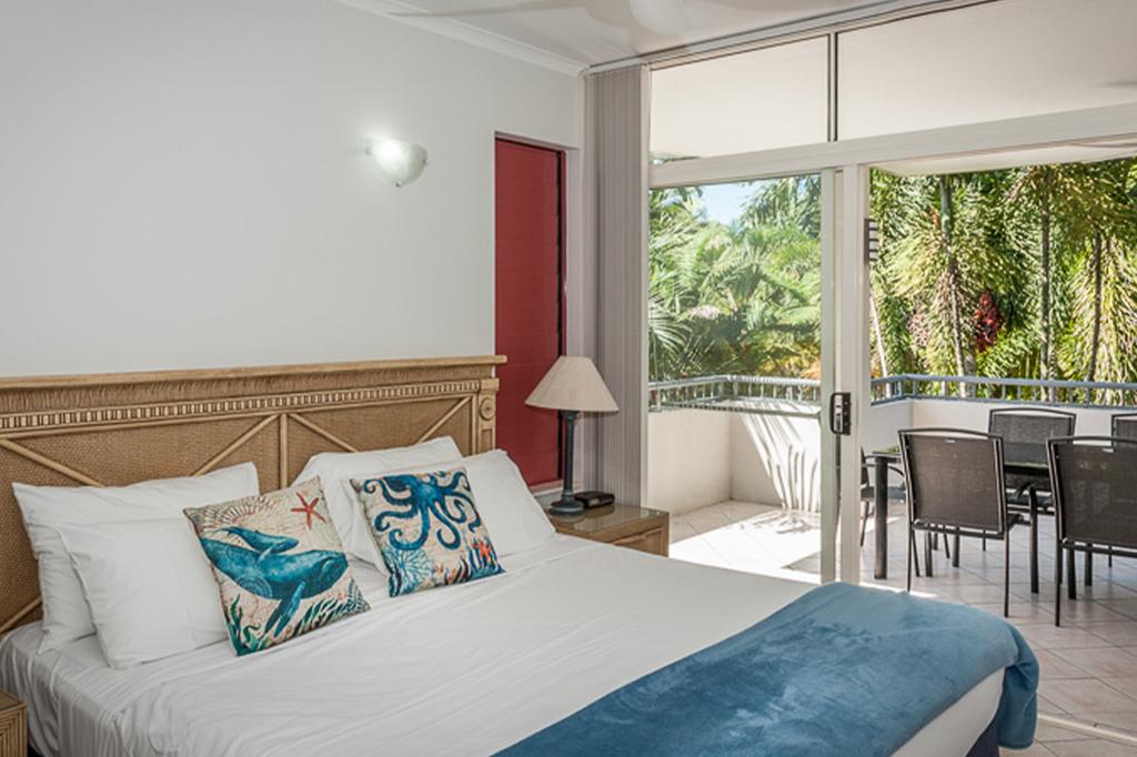Oasis at Palm Cove image 3