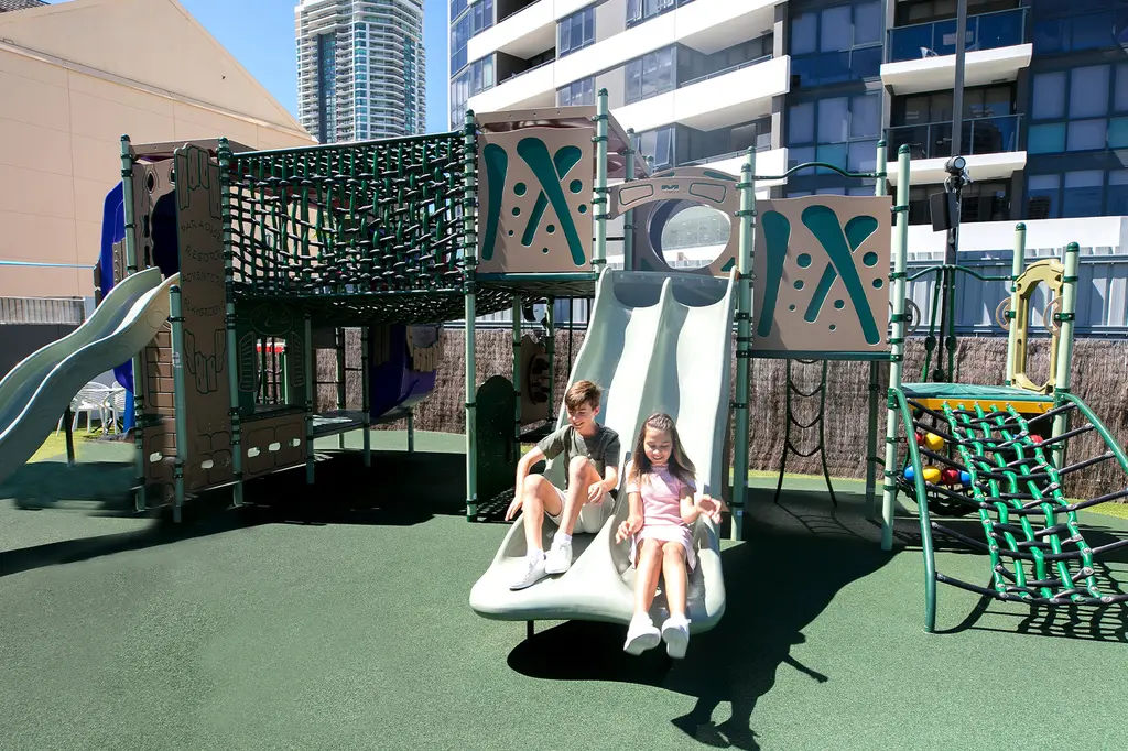 Paradise Resort Gold Coast image 7