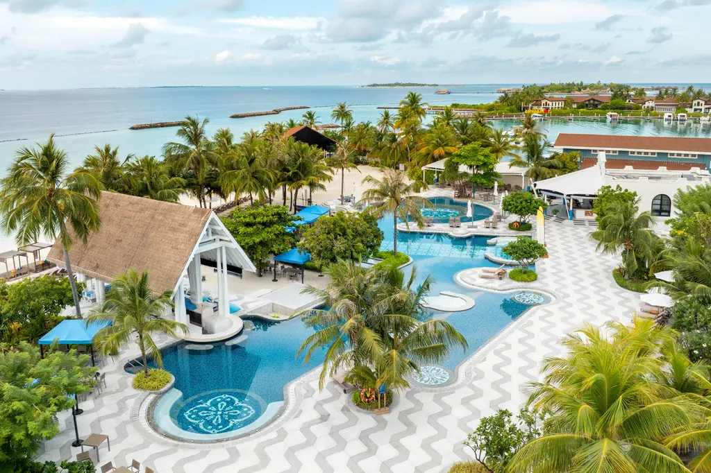 SAii Lagoon Maldives, Curio Collection by Hilton  image 6
