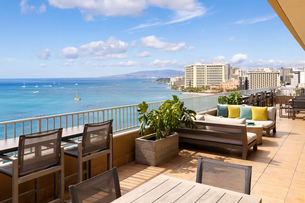 The Twin Fin Hotel image 7